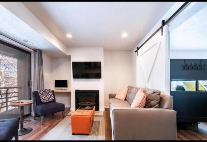 침실 1개 발코니 아파트, Owl S Nest