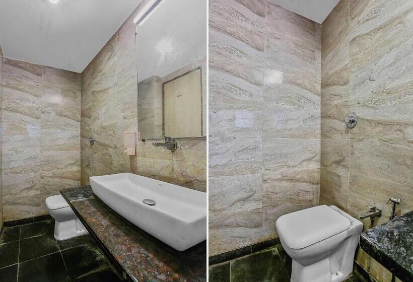 غرفة قياسية, O Derby