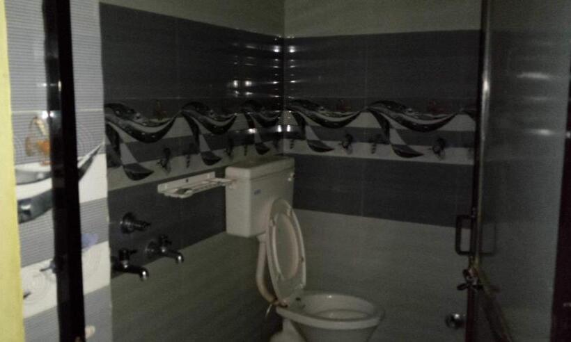 트리플 클래식 룸, Pop Hotel Kasturi Inn