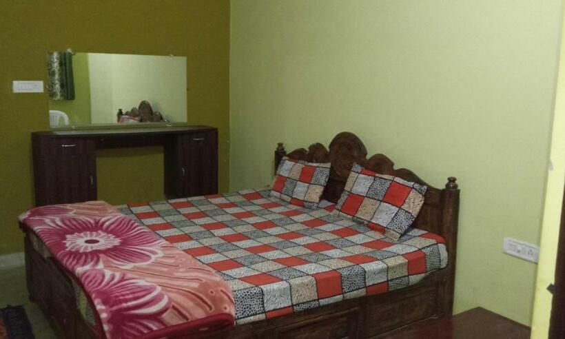 트리플 클래식 룸, Pop Hotel Kasturi Inn