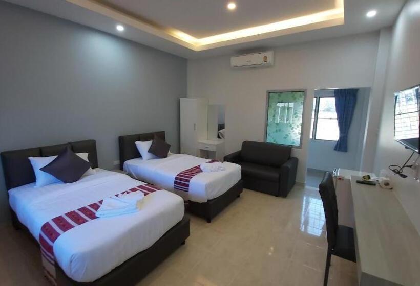 غرفة إقتصادية, แดยอน โฮม