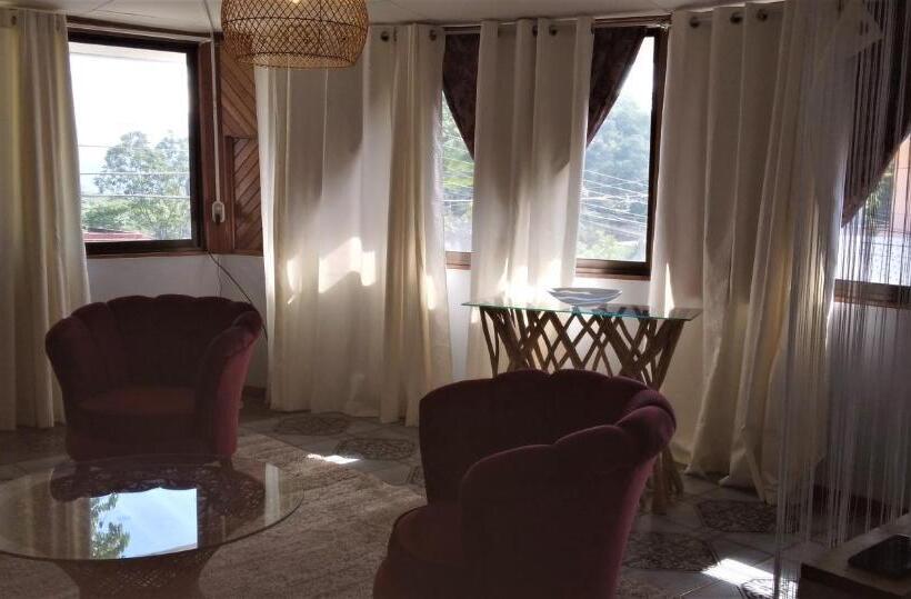 带1个卧室的高级公寓, Space One