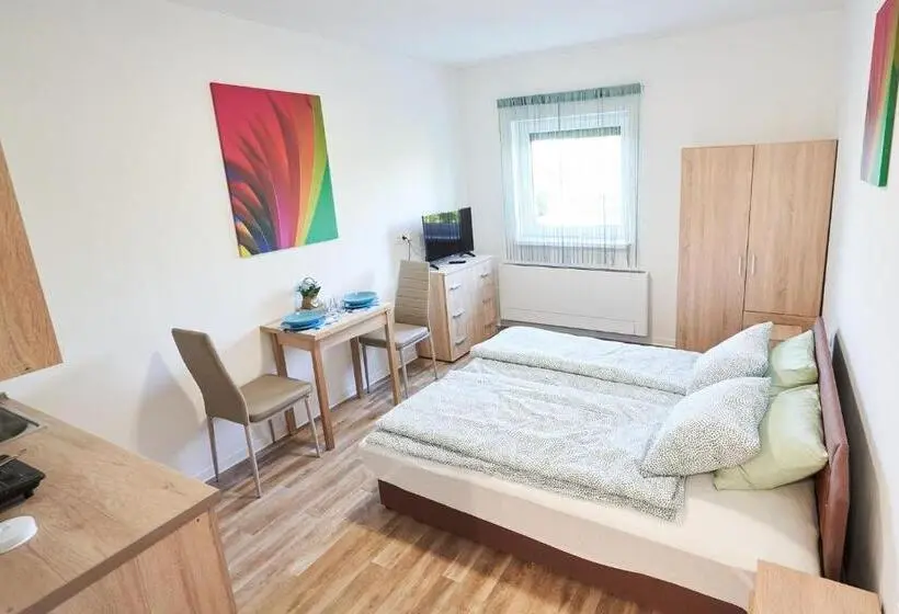 Standard-studio, Thermal Apartman   Em