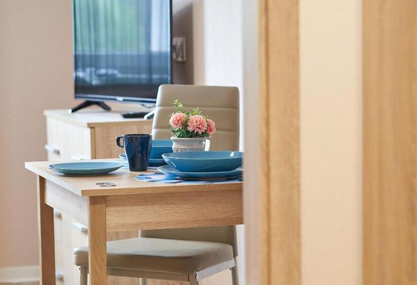 스탠다드 스튜디오, Thermal Apartman Em