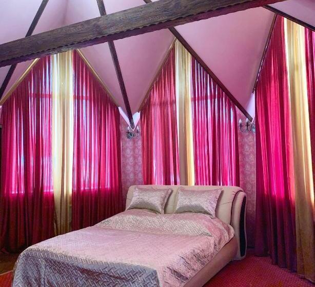 سوییت, Arkada Hotel Kharkiv