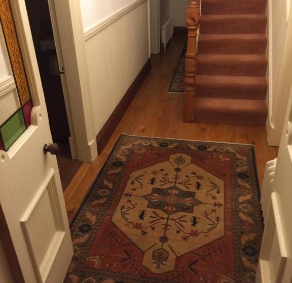 غرفة ديلوكس ثلاثية, Brackfield House Deal 49