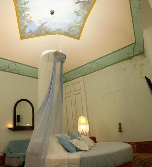 جناح جونيور, Locus Amoenus Luxury Rooms