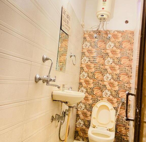 バス共有のスタンダードルーム, Chalo Eco Hostel