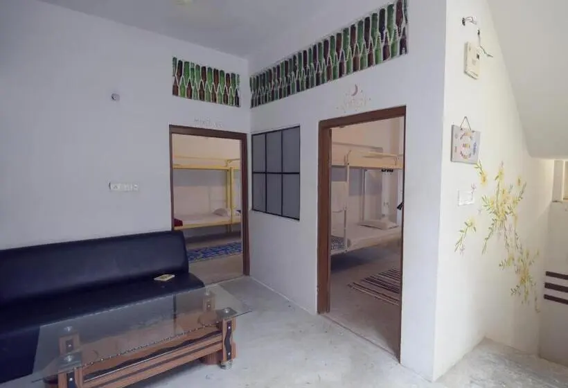 Vuode Makuusalissa, Chalo Eco Hostel