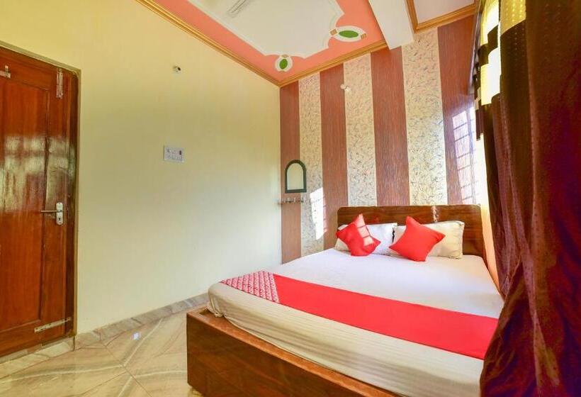 חדר קלאסי לשלושה, Oyo Flagship Ashoka Guest House