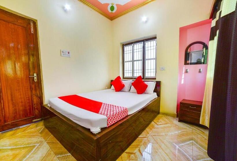 חדר קלאסי לשלושה, Oyo Flagship Ashoka Guest House