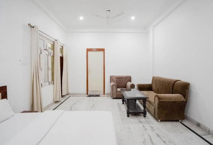 Номер Стандарт, Spot On Trishan Rooms