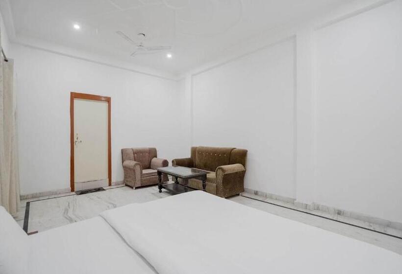 标准间, Spot On Trishan Rooms