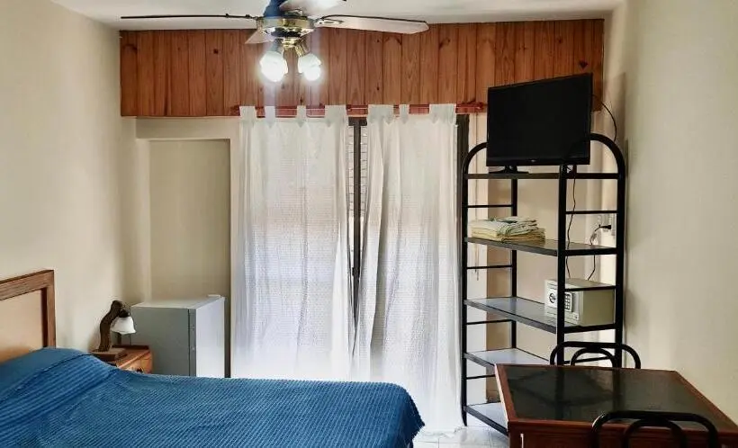 Economy Triple Room, Tony Center Iii