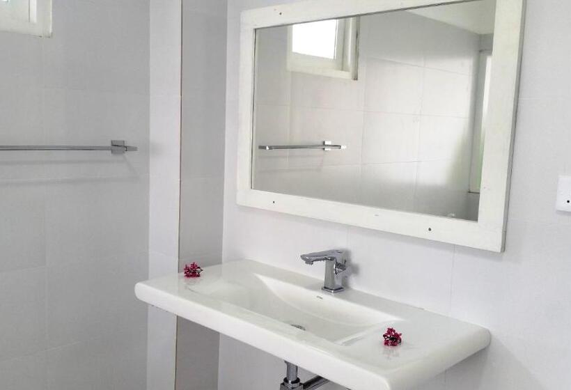 스탠다드 룸 측면 바다 전망, Mountain Wave Hotel And Surfshop