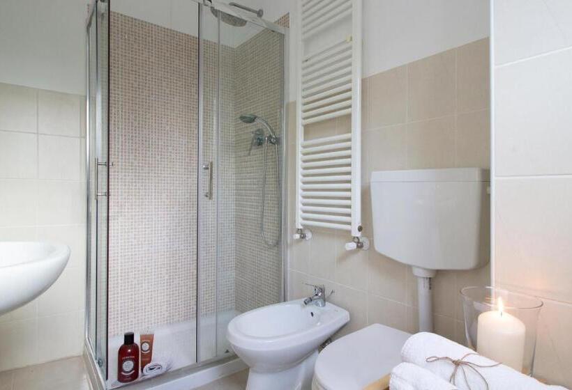 スタンダードルーム, A Casa Mia