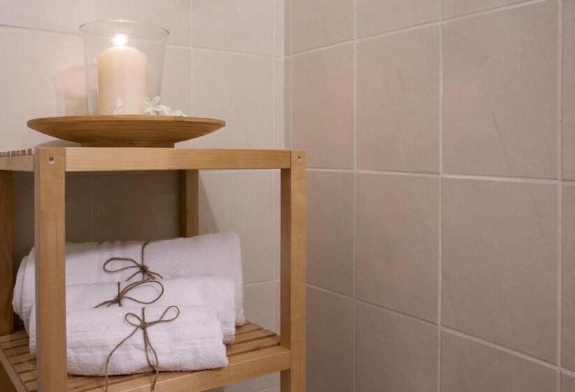 スタンダードルーム, A Casa Mia