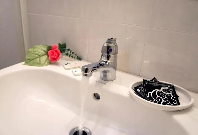 اتاق استاندارد یک نفره, Camere Delfini