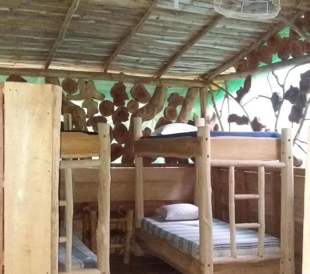 اتاق خانوادگی, El Chontal