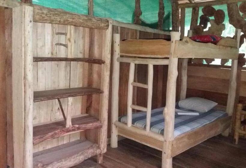 اتاق خانوادگی, El Chontal