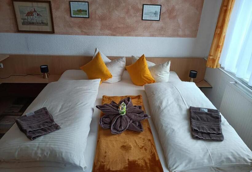 Номер Стандарт, Schwarzes Ross