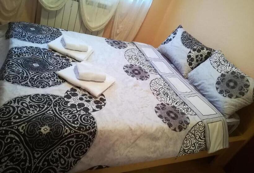 سوییت, Stefani Apartments