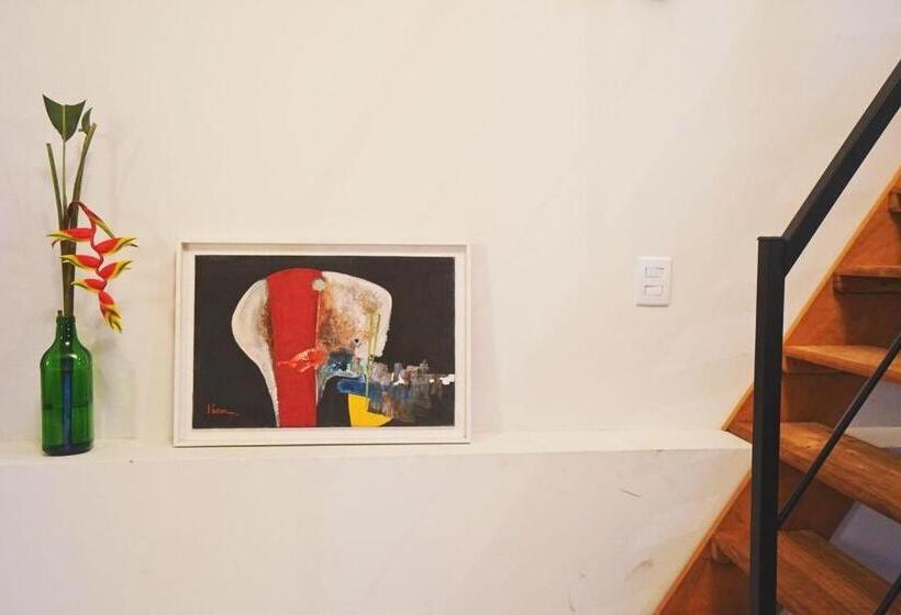 إستديو قياسى مزود بشرفة, Suítes Brotas City