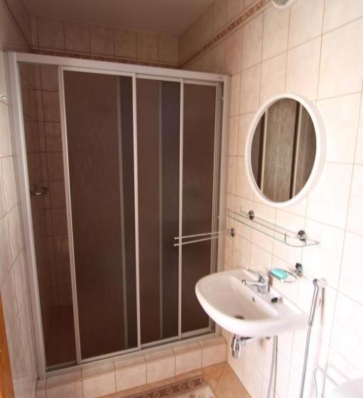 套房, Ubytování U Dolanských