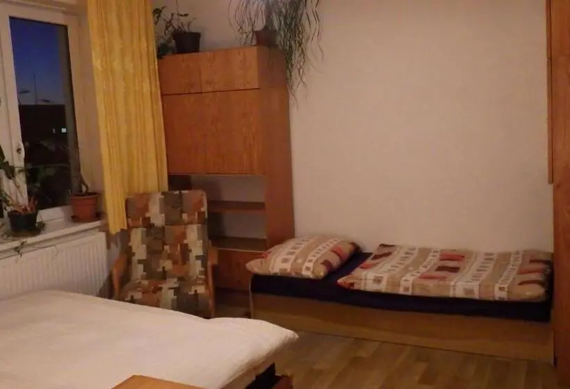 Sviitti, Ubytování U Dolanských