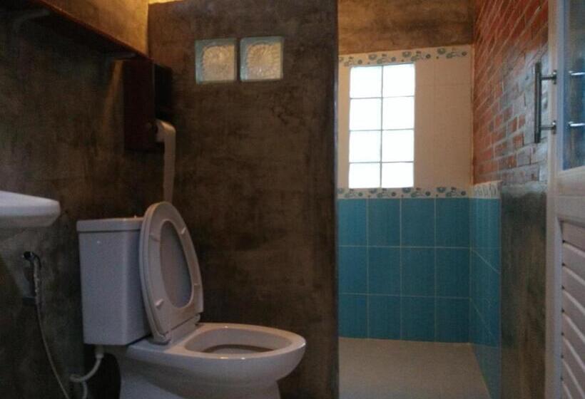 高级三人间, Huensala Homestay