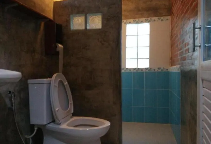 スーペリアトリプルルーム, Huensala Homestay