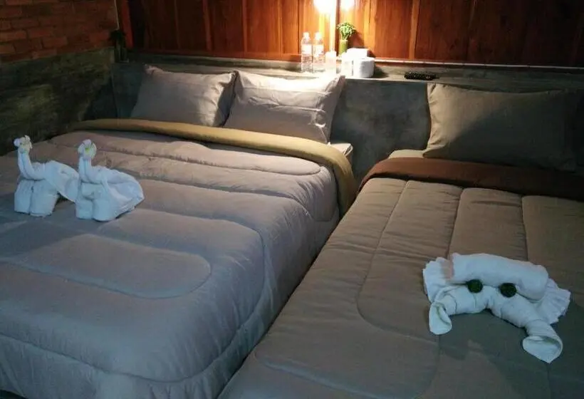 スーペリアトリプルルーム, Huensala Homestay