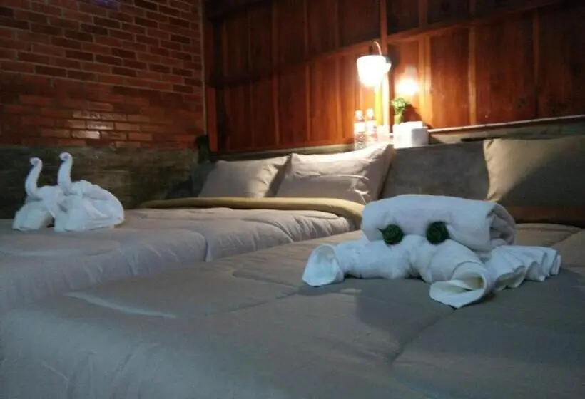 スタンダードトリプルルーム, Huensala Homestay