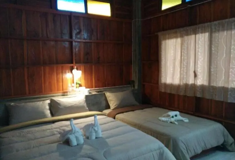 スタンダードトリプルルーム, Huensala Homestay