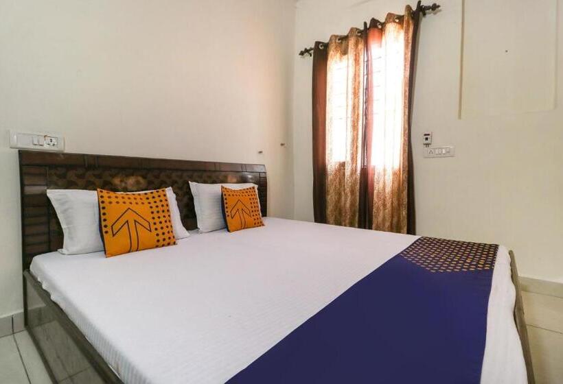 Трехместный Номер Классика, Spot On 66973 Hotel Chandigarh Highway