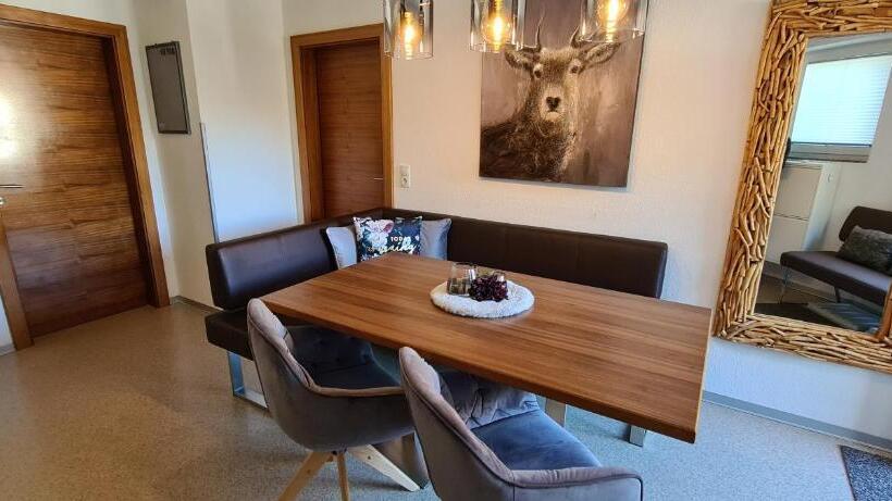 침실 2개 아파트, Apart Holiday