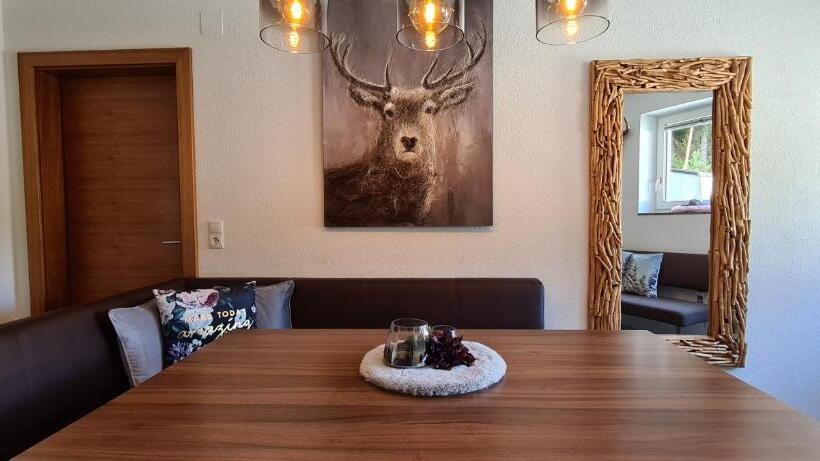 침실 2개 아파트, Apart Holiday