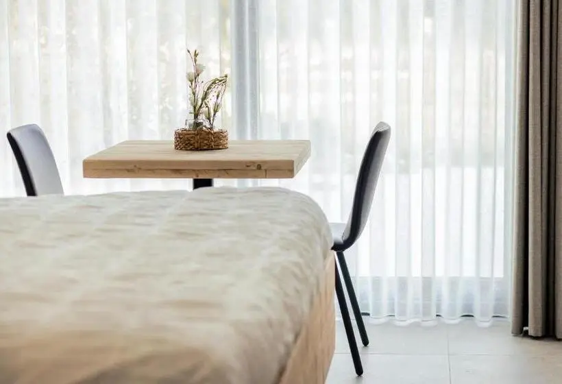 Standard-huone Terassi, B&b Ginnekenshoeve