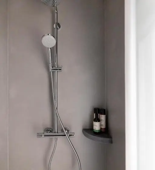 Deluxe Kolmen Hengen Huone, B&b Ginnekenshoeve