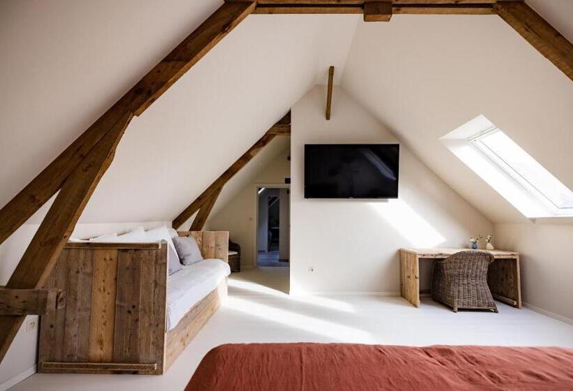 חדר דלוקס לשלושה, B&b Ginnekenshoeve