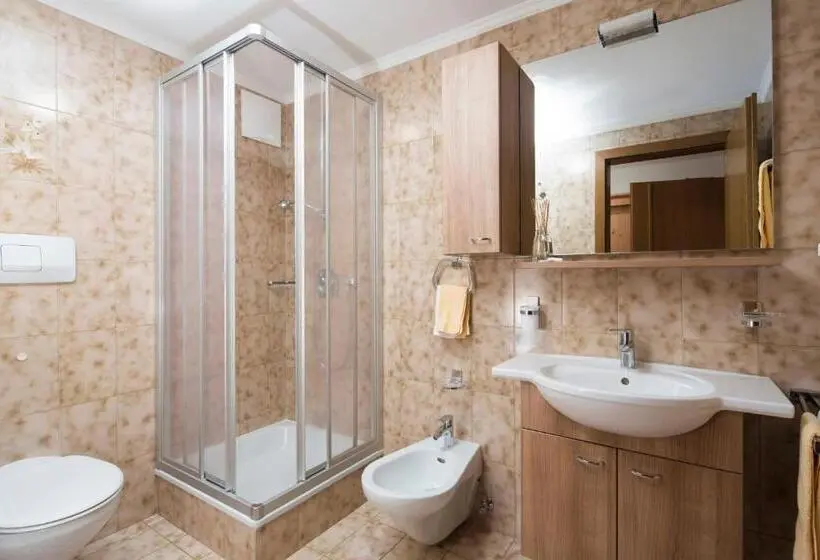 استودیوی استاندارد, B&b Residence Adria