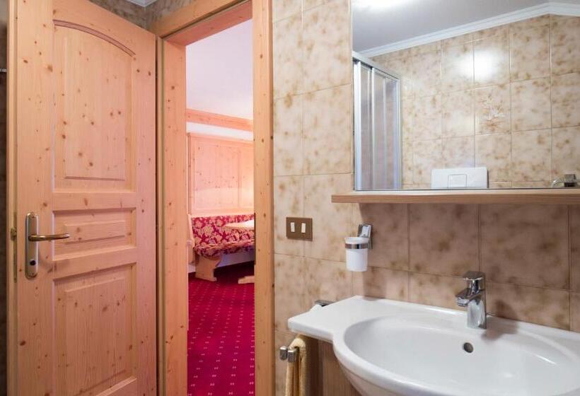 标准工作室, B&b Residence Adria