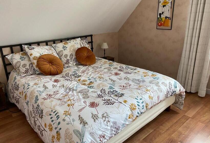 غرفة عائلية, Chambre De La Varandaine