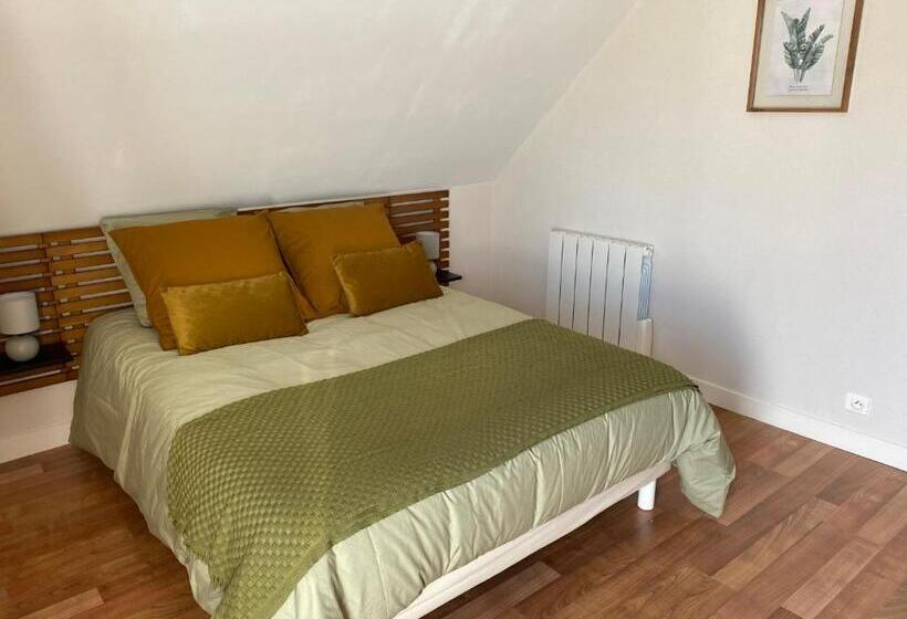 غرفة عائلية, Chambre De La Varandaine