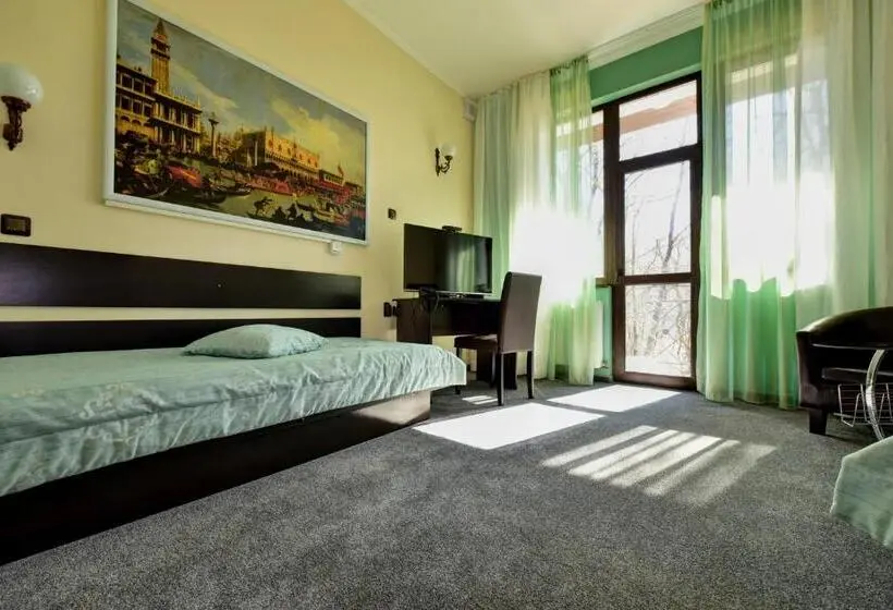 バルコニー付きデラックスルーム, Boutique Hotel Lyulyak
