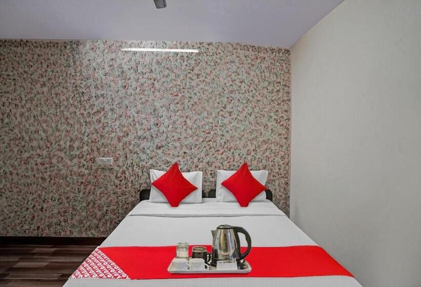 三人经典房间, Flagship S R Hotel Near Pvr Ansal Plaza Greater Noida