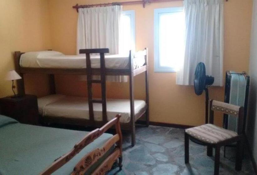 スタンダード４人部屋, Hostel Calle 21