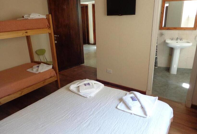 Triple Room Sea View, Hostel Calle 21