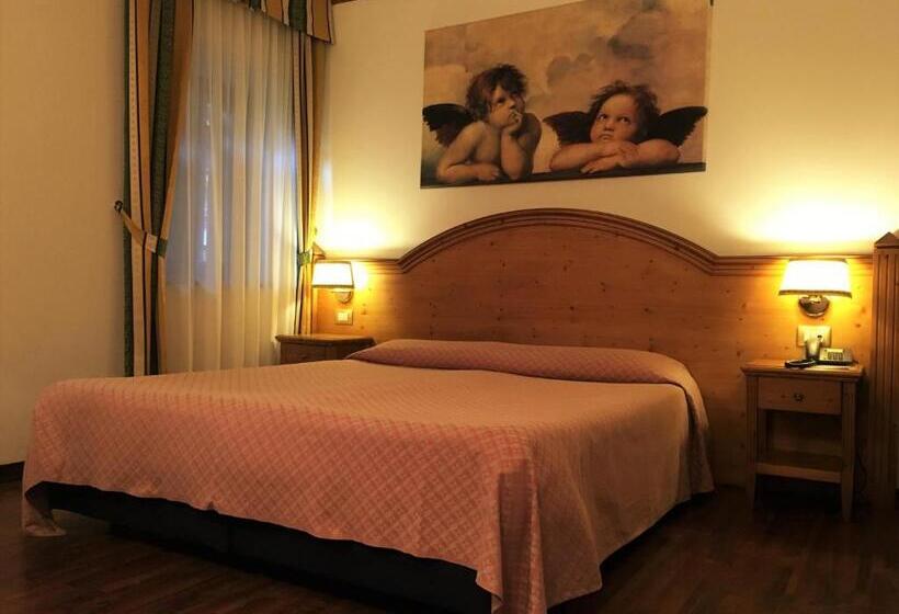 标准间, Albergo Scarpone