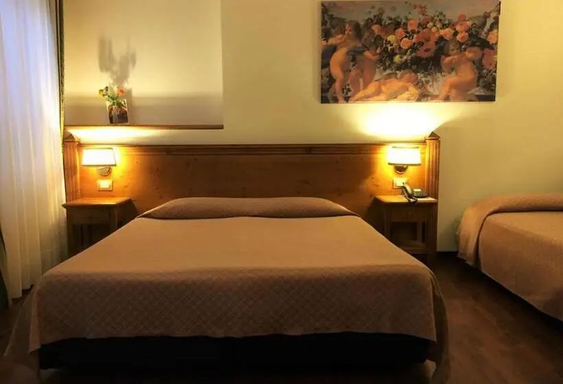 スタンダードトリプルルーム, Albergo Scarpone